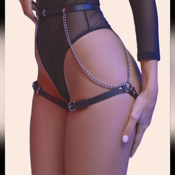 Black vegan leather dbl thigh garter harness w/chain & belt! Bondage - Picture 12 of 16